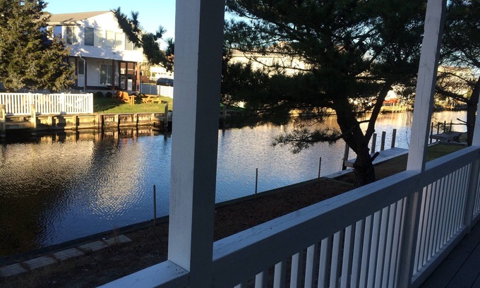 South Bethany Harbor House | Walk To Beach From Updated Waterfront Dog Friendly Cottage