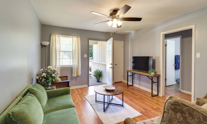 Brookhaven House | Walk to Dining & Shops: Dtwn Brookhaven Home!