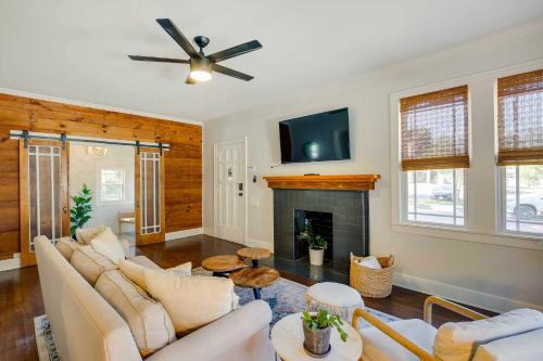 Tyler House | Walk to Dtwn Tyler Tudor with Backyard