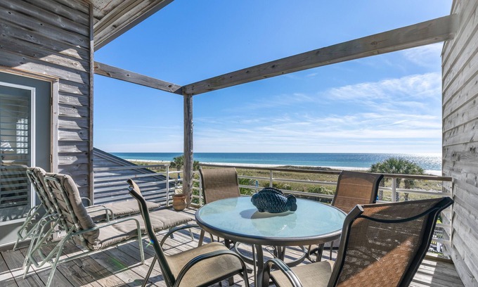 Ono Island Condo | Walk to FloraBama | Beachfront | 2 Pools, 2 Boat Docks w/Slips | My Beach Getaways