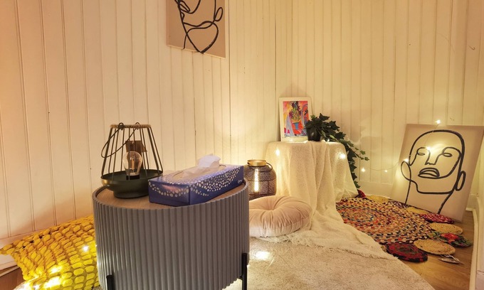 Quartier de la Place-Vendome Apartment | Walk to Louvre/Cozy Loft for 2 Guests/Elevator/Near Metro
