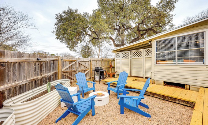 Bandera Cottage | Walk to Main Street: Cottage w/Deck in Bandera!