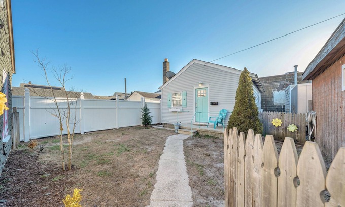 Wildwood Crest Cottage | Walk to the beach or Sunset Lake with a front yard and Pet-Friendly!