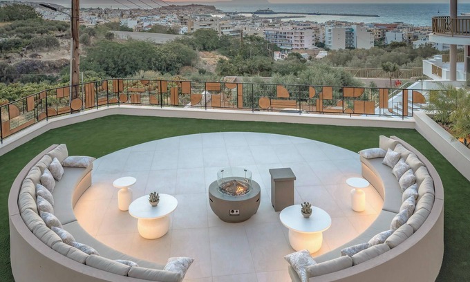 Rethymno Villa | Walk to Town & Skyline Views by etouri