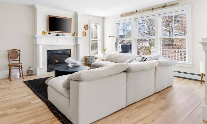 Mashpee House | Walk to Water! Shoestring Bay Views, Kayaks & Gardens