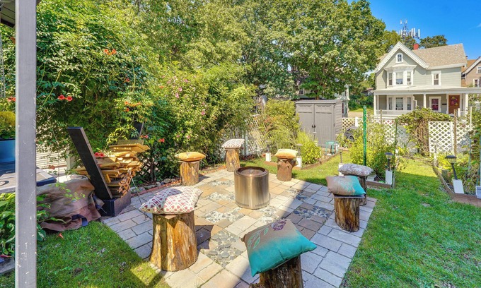 Poughkeepsie Apartment | Walkable Poughkeepsie Apartment w/Shared Yard!