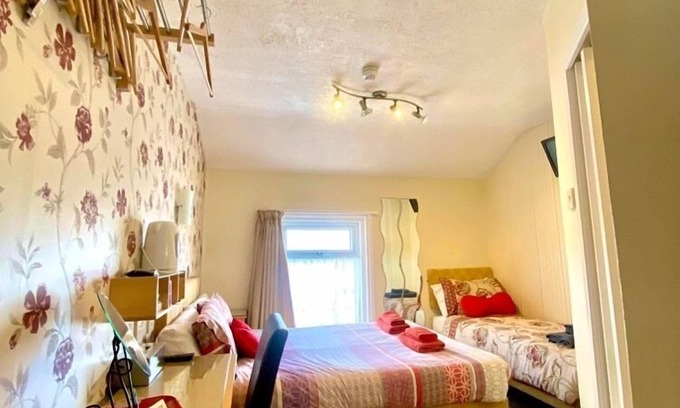 Blackpool Town Center House | Walkden House