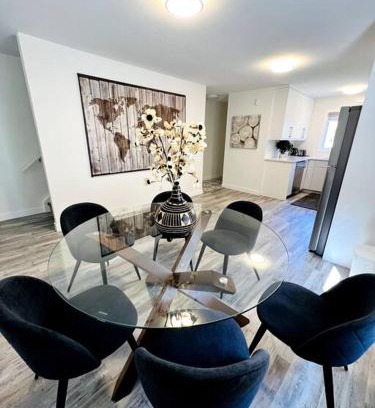 Winnipeg House | Walking distance to St Boniface, easy parking