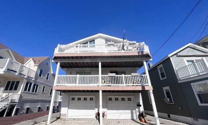 Townsend's Inlet House | Walking distance to great Southend beach, stores, restaurants, marinas.and more
