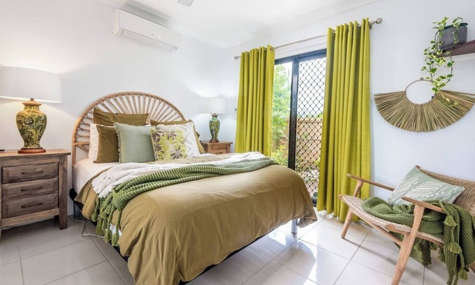 Westcourt Apartment | 'Wallaby' at Savannah House