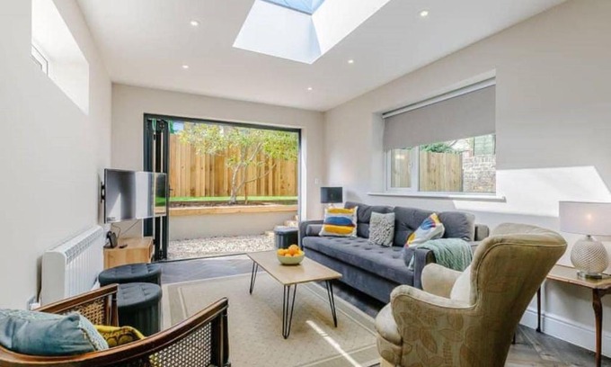 Margate House | Walpole BACK House sleeps 6-8