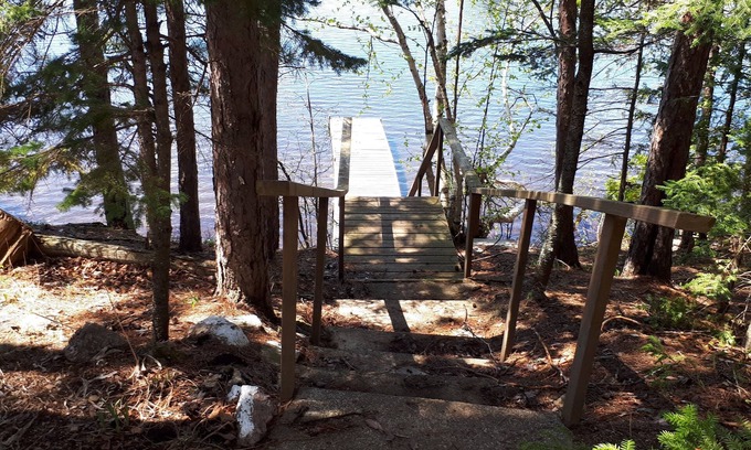 Madawaska Valley Cottage | Wandas cozy duplex cabin