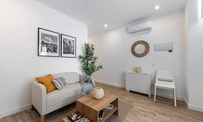 Recoletos Apartment | Waou Coosy Retiro