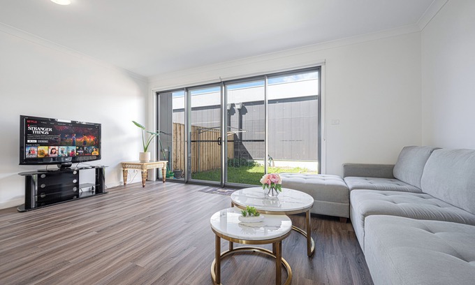 Austral House | Warm 4br house｜bathtub｜parking&WIFI