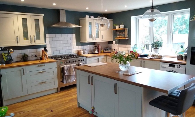 Bristol House | Warm and Homely 4BR | Parking | WiFi | Garden