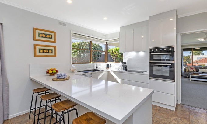 Warrnambool House | Warm and inviting family home