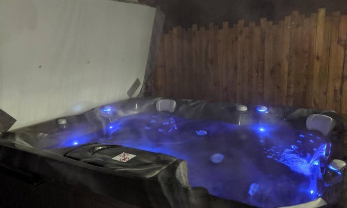 La Haie-Fouassiere House | warm dependence in the vineyards of Nantes