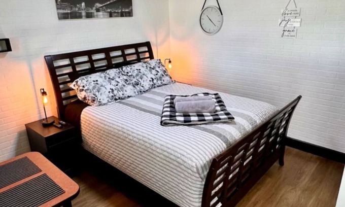 Orlando Apartment | Warm studio near to the airport with AC and WiFi