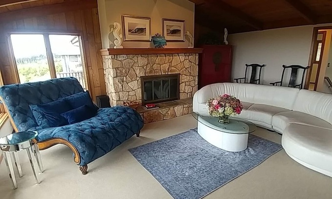 Warrenton House | Warrenton Ore Beach Estate, Sleeps 8. Children under a certain age do not count.