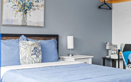 Norwell Hotel | Washington Park Motel Standard Suite