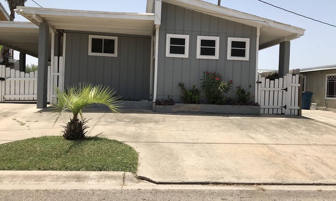 Port Isabel Cottage | Water front Cottage with beautiful deck to enjoy South Texas Sunset.