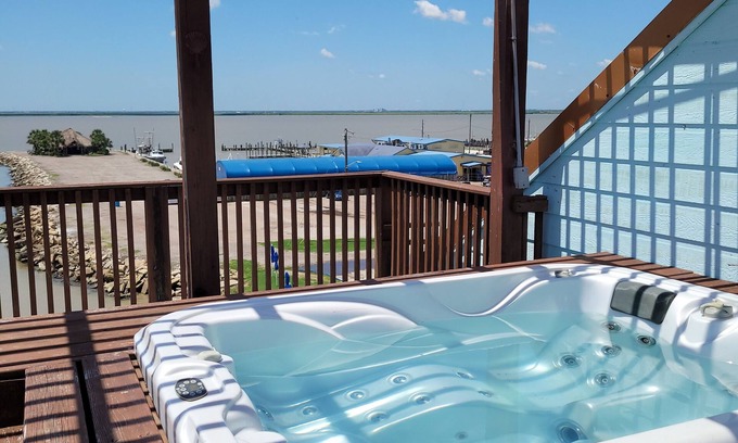 Dickinson House | Water Front Home With fishing pier. Next Door to Full Service Marina/Restaurant