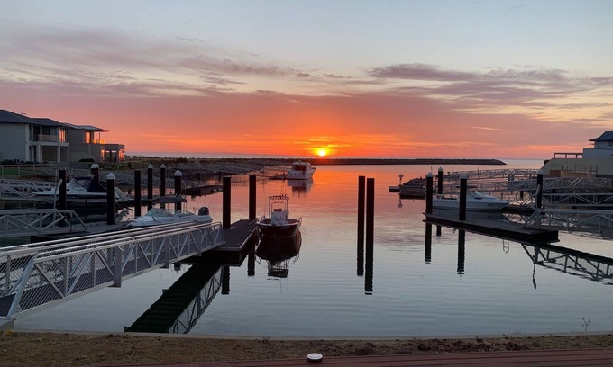 Port Vincent House | Water side marina holiday house with great views from the deck over the water.