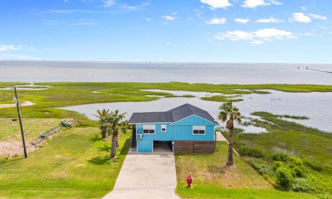 Port O Connor House | WATER VIEWS Jetty Joint 2 Pets 4xtra Fees