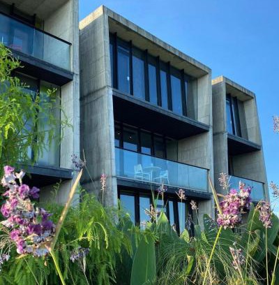 Wujie House | Water with Candle Homestay