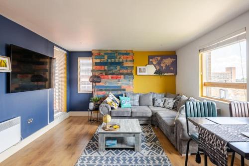 Ipswich Apartment | Waterfront 2 bed apartment with views over Ipswich