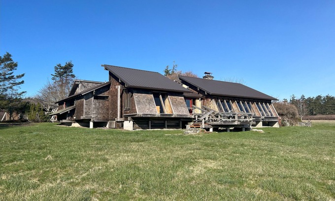 Coupeville House | Waterfront Architectural Gem on Acreage w/Hot Tub