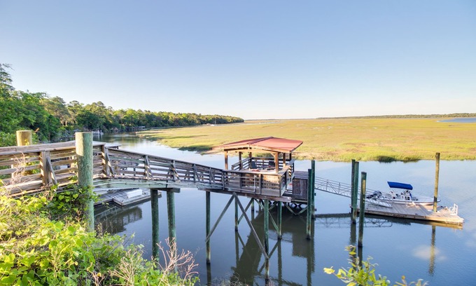 Crescent House | Waterfront Baisden's Bluff Home w/Dock & Views!