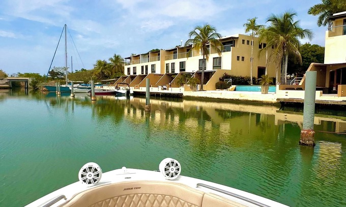 Bocachica House | Waterfront, Beach Tour Included!