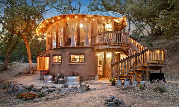 Sonora Cottage | Waterfront Birds Nest Magical Dog friendly