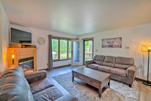 Goodman Apartment | Waterfront Crivitz Property with Lake Access!