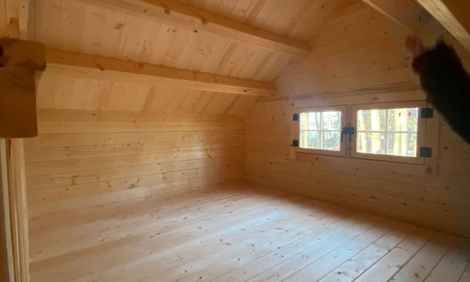 Selwyn Cottage | Waterfront Family Friendly Escape on Chemong Lake w/WIFI & A/C