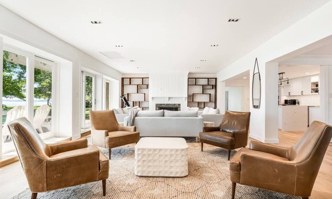 Royal Oak House | Waterfront Farmhouse Retreat on 18 Acres, Pool