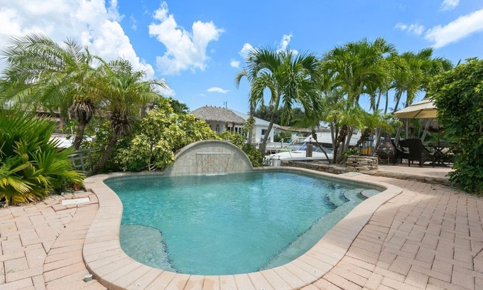 Pompano Isles House | Waterfront HEATED Pool HOT TUB Home by the Sea