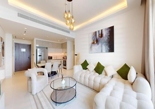 Al Barsha 1 Apartment | Waterfront ,High Floor 2BED with Private Beach Access