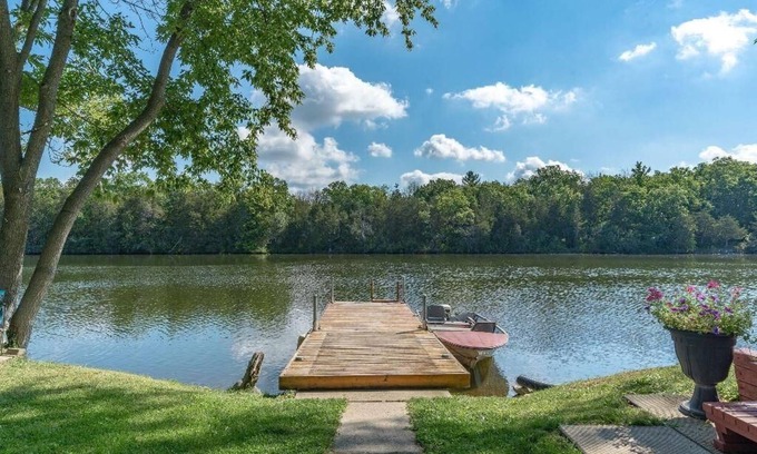 Quinte West House | Waterfront home in Quinte West