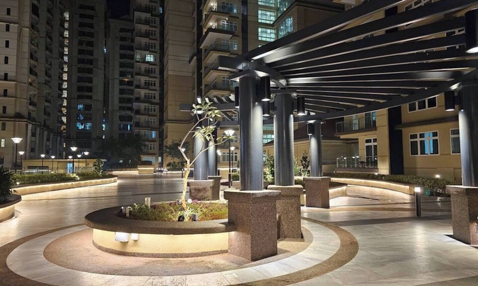 Kuching Condo | Waterfront Home, Serene view @Riverine Resortnn