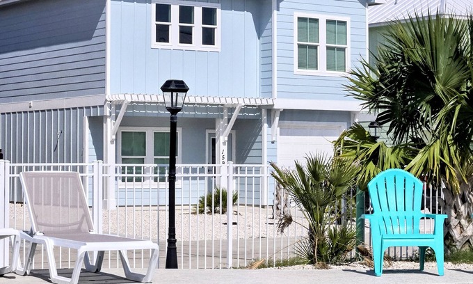 Fulton House | Waterfront! Location! Hot Tub, Arcade, Pool, Walk to Everything in Fulton