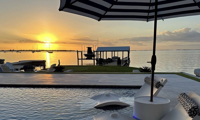 Key Largo House | Waterfront Oasis with Stunning Sunsets and a Fully Renovated Backyard