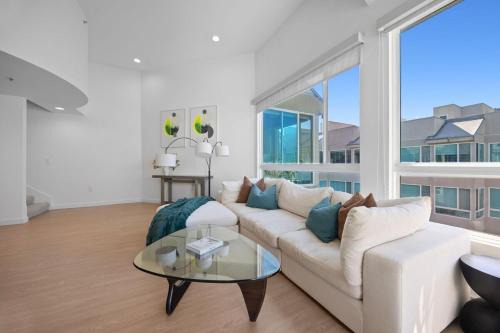 Marina del Rey Apartment | Waterfront Penthouse - Marina Views - Rooftop
