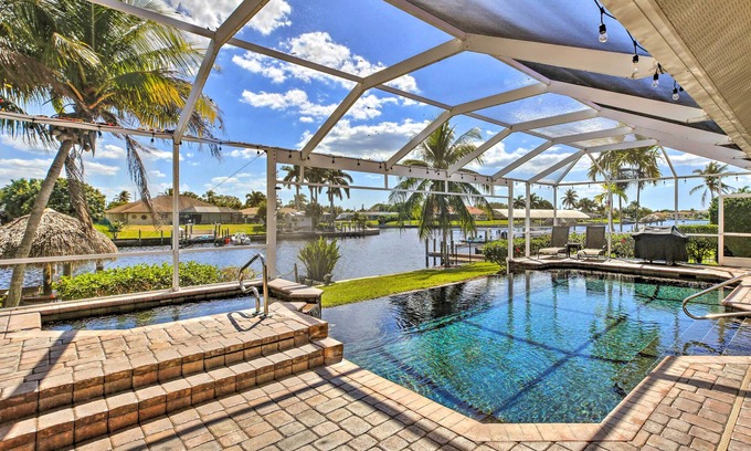 Caloosahatchee House | Waterfront Pool & Spa: Relaxing Cape Coral Retreat