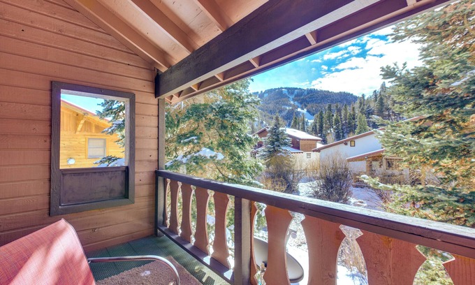 Red River House | Waterfront Red River Haven: Walk to Ski Lift!
