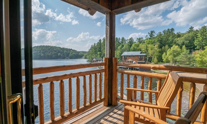 Saranac Lake House | Waterfront townhome on Lower Saranac Lake