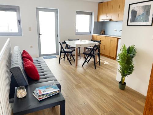 Espinho Apartment | Watermark Beach Apartments