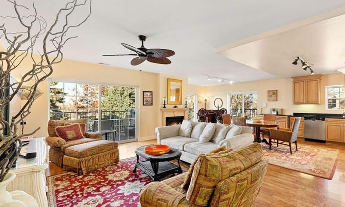 New Buffalo Condo | Waterside Condo with private pool and close to everything | Beachside Getaway