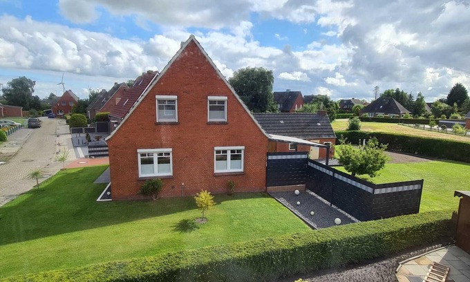 Freepsum House | "Watt Different" in Great Midlum! Cozy cottage for 4 people
